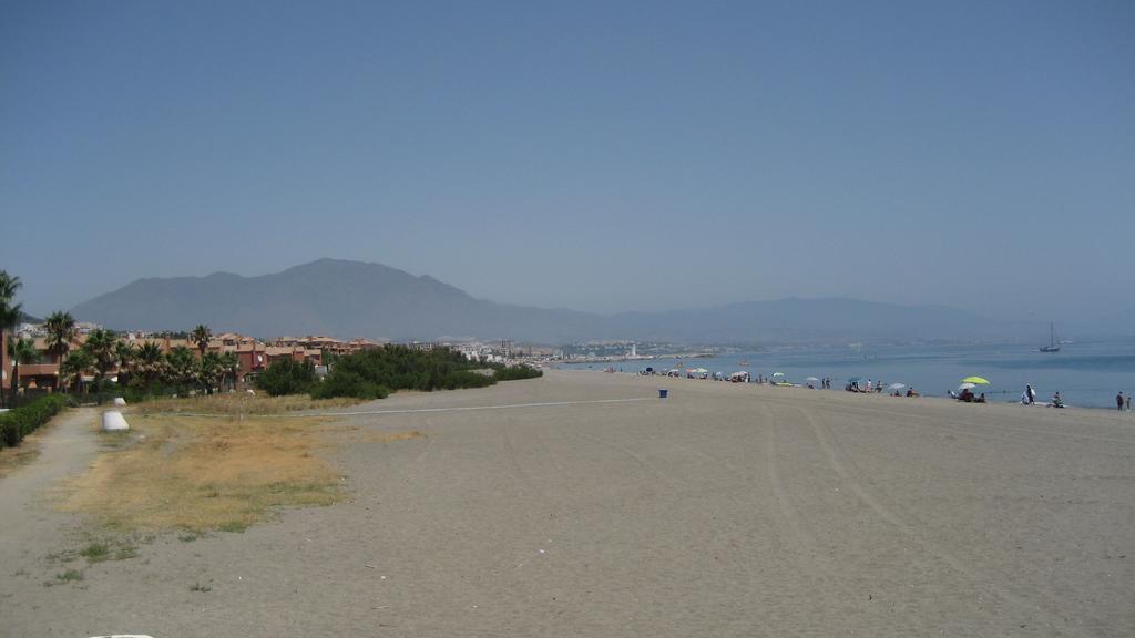 Apartamentos Turisticos Don Juan Manilva Esterno foto