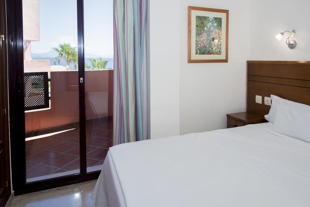 Apartamentos Turisticos Don Juan Manilva Esterno foto