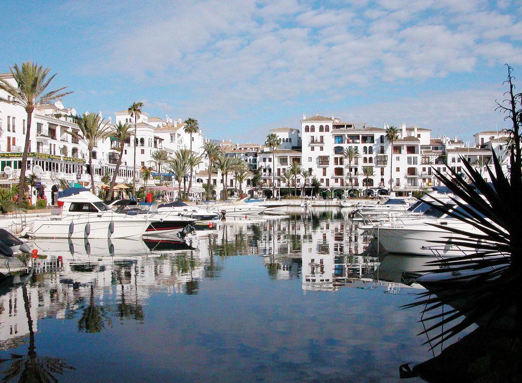 Apartamentos Turisticos Don Juan Manilva Esterno foto