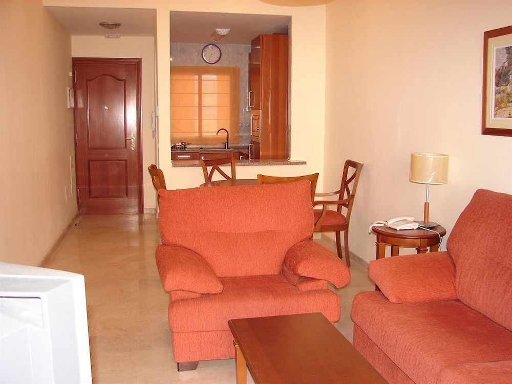 Apartamentos Turisticos Don Juan Manilva Esterno foto